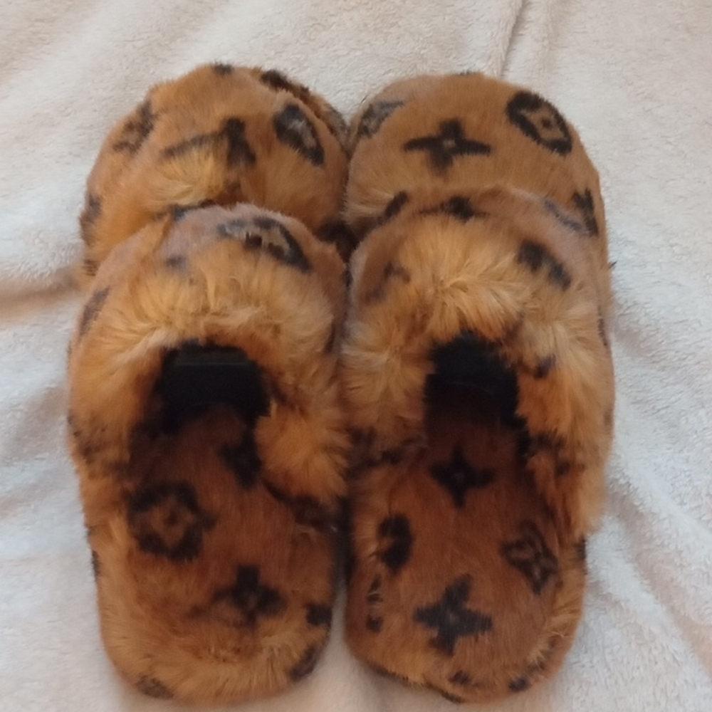 New Fuzzy Brown Slippers